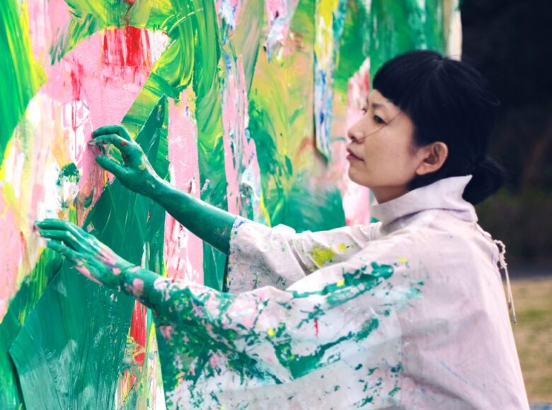 2026/9/19(⼟)- 2027/1/12(⽕)　第⼀回 前橋国際芸術祭 2026 コラボレーション企画 ⽩井屋ホテルアートイルミネーション2026 『ミロコマチコ at SHIROIYA 《空気に根をおろす》』開催